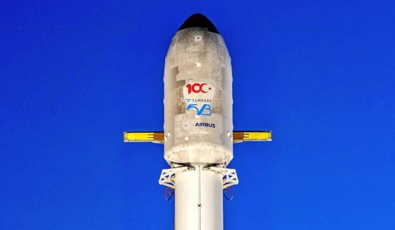 Türksat 5B Uydusu Fırlatıldı