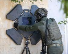 Bu cihaz, 42 metrelik bir yarıçaptaki duvarların içini görmenizi sağlıyor